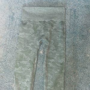 Camo leggings